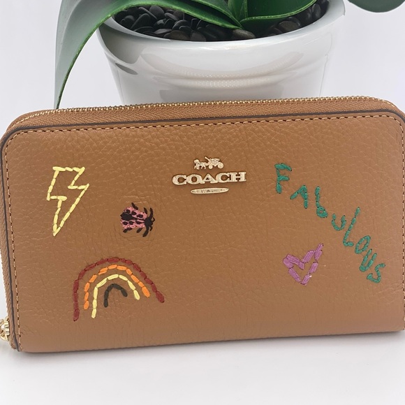 Coach Medium Id Zip Wallet With Diary Embroidery - Picture 9 of 12